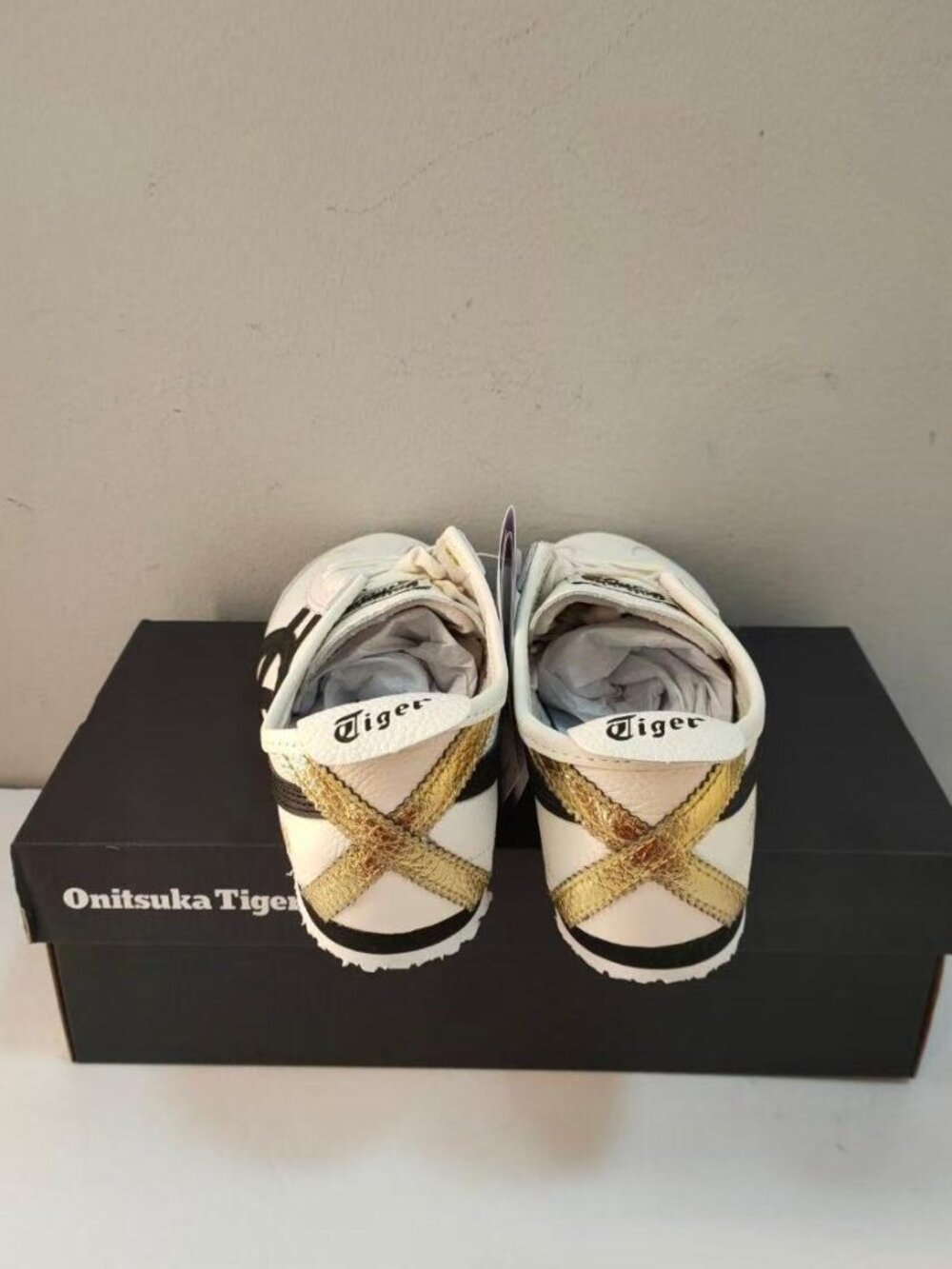 Onitsuka Tiger Mexico 66 White Black Gold Low Top Casual Sneakers Women - Picture 6 of 6